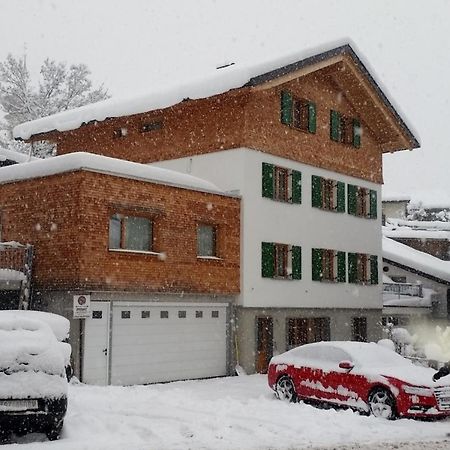 Appartementhaus Kreuz Schruns Bagian luar foto
